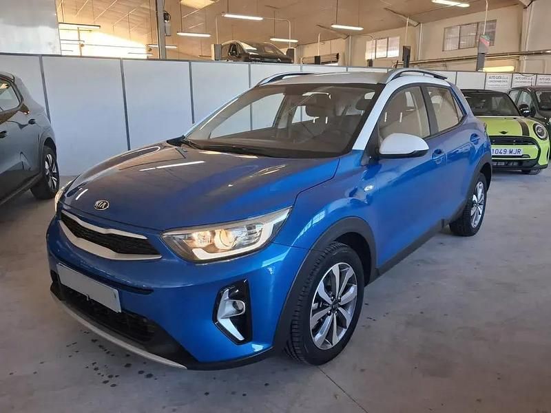 Usado Kia Stonic 100 HP (73 kW) 2021 Azul SUV