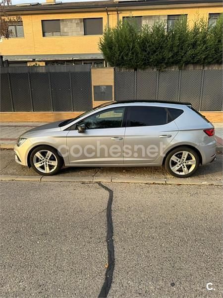 Usado Seat Leon FR 150 CV (110 kW) 2019 Gris / plata Berlina