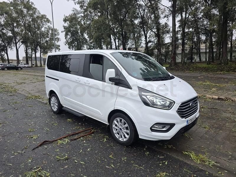 Blanco Usado 2022 Ford Tourneo Titanium Monovolumen | 31.999 € (Precio justo) - Imagen 1/4