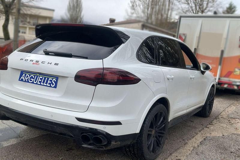 Usado Porsche Cayenne 262 CV (192 kW) 2016 Blanco SUV