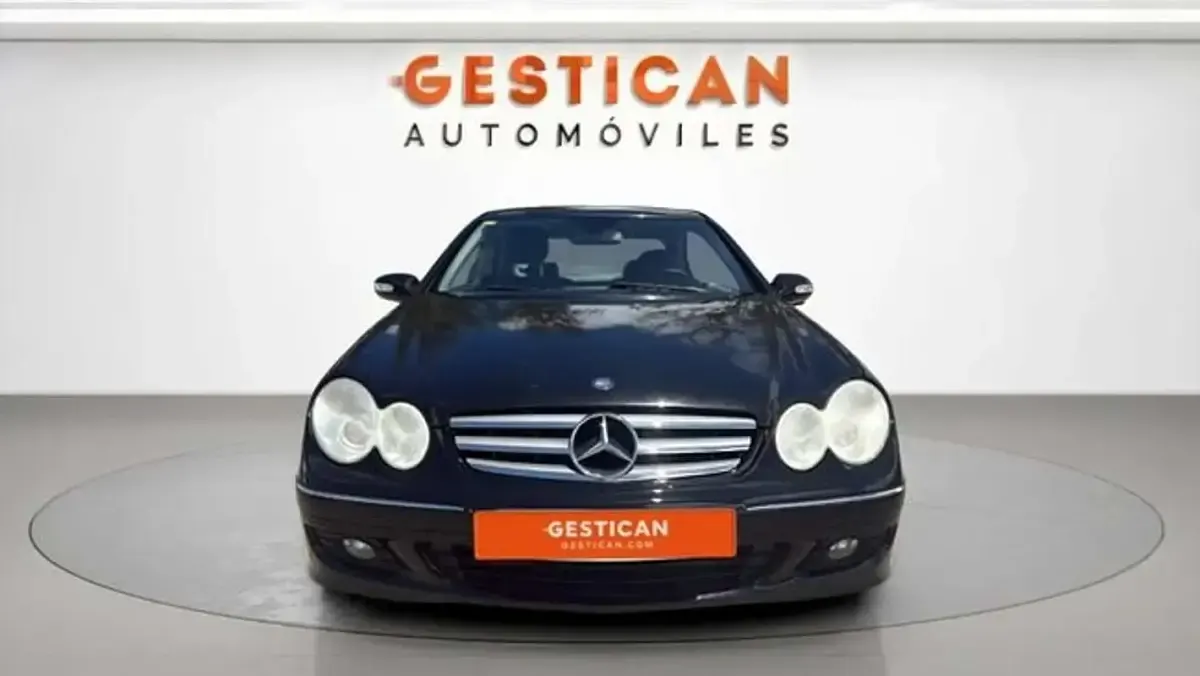 Usado Mercedes CLK220 Elegance 150 CV (110 kW) 2007 Negro Coupe