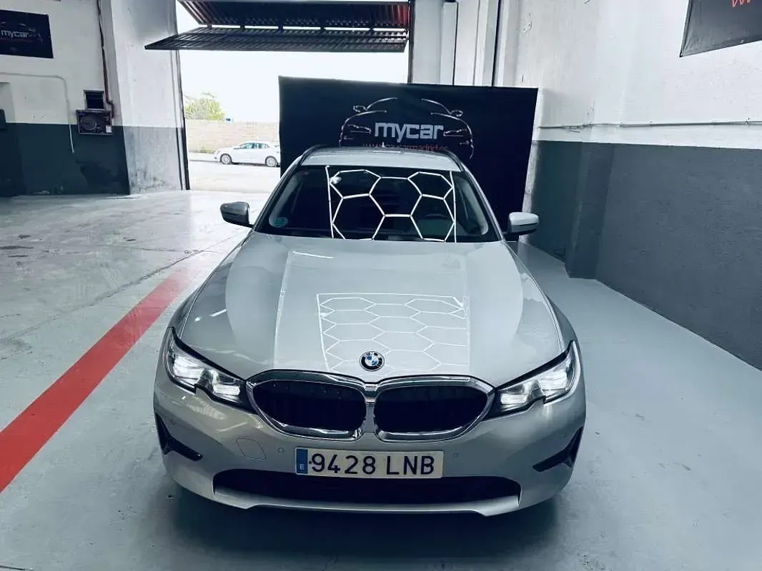 Usado BMW 320 190 CV (139 kW) 2021 Gris Familiar