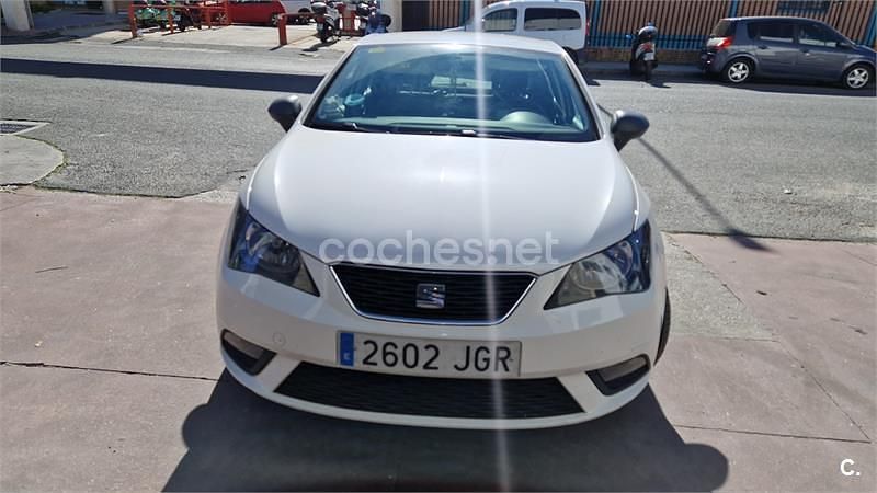 Usado Seat Ibiza I-Tech 70 CV (51 kW) 2015 Blanco Berlina