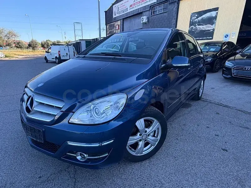 Usado Mercedes B170 116 CV (85 kW) 2009 Azul Monovolumen