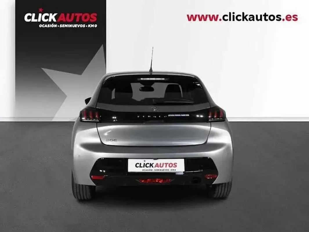 Usado Peugeot 208 Allure 101 CV (74 kW) 2023 Gris Utilitario