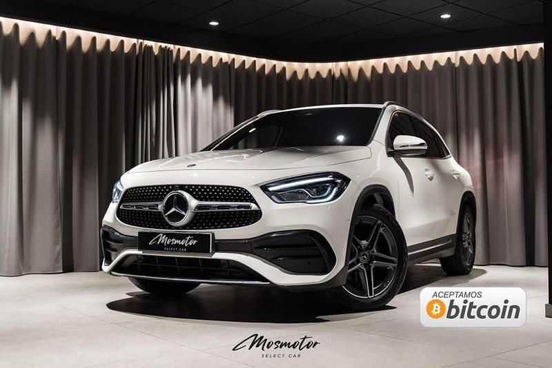 Usado Mercedes GLA200 150 CV (110 kW) 2022 Blanco SUV
