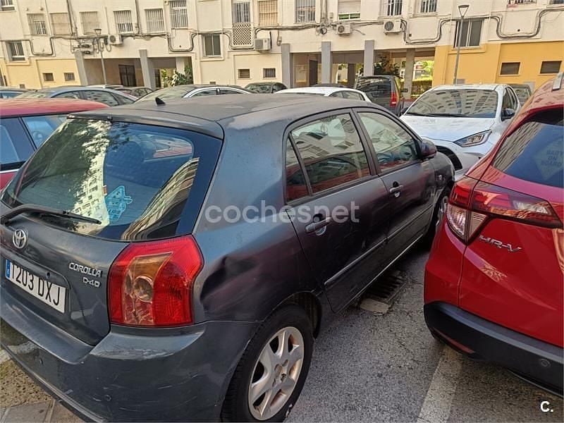 Usado Toyota Corolla Sol 116 CV (85 kW) 2006 Gris / plata Berlina