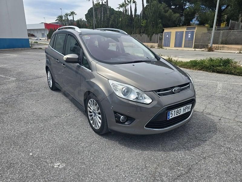 Usado Ford Grand C-Max Titanium 115 CV (84 kW) 2013 Marrón Monovolumen
