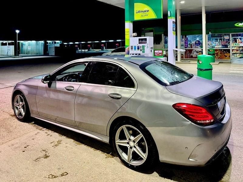 Usado Mercedes C220 AMG line 170 CV (125 kW) 2016 Gris / plata Familiar