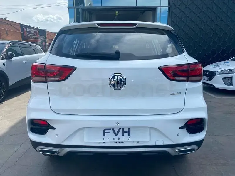 Usado MG ZS Comfort 106 CV (77 kW) 2023 Blanco SUV