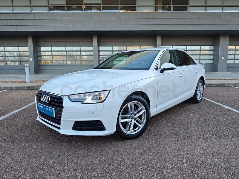 Usado Audi A4 Advanced 150 CV (110 kW) 2020 Blanco Berlina