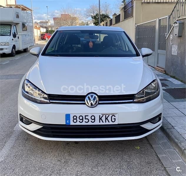 Usado VW Golf VII Advance 110 CV (80 kW) 2019 Blanco Berlina
