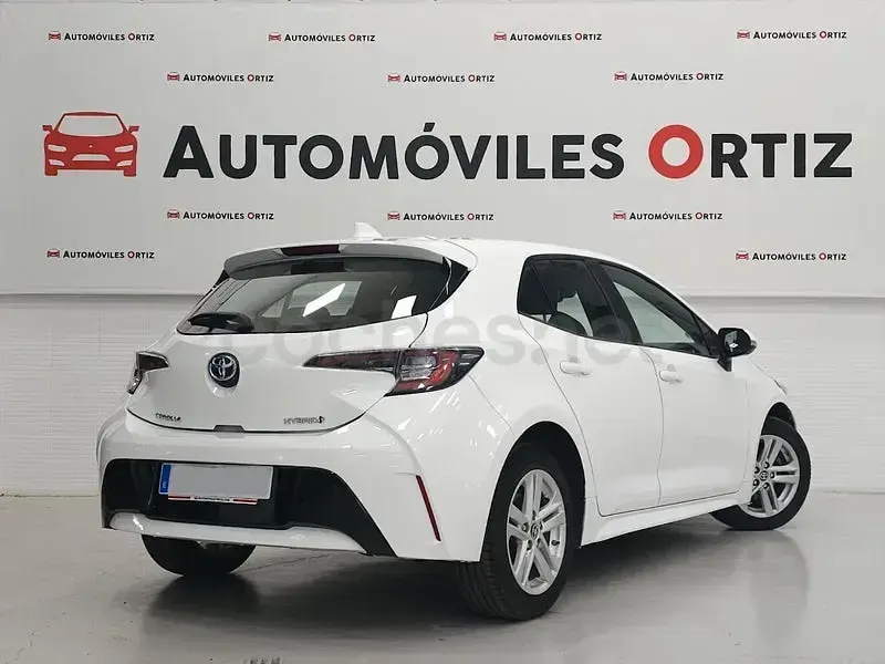 Usado Toyota Corolla Active 122 CV (89 kW) 2020 Blanco Berlina