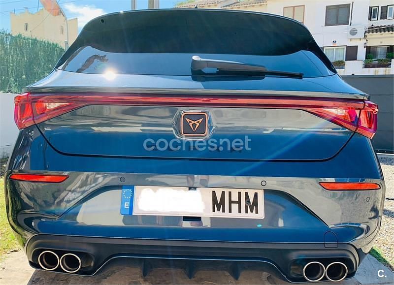 Gris / plata Usado 2023 Cupra Leon Berlina | 25.390 € (Precio justo) - Imagen 1/4