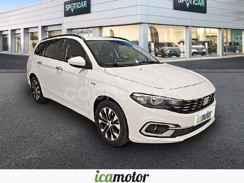 Usado Fiat Tipo City Life 130 CV (95 kW) 2023 Blanco Familiar