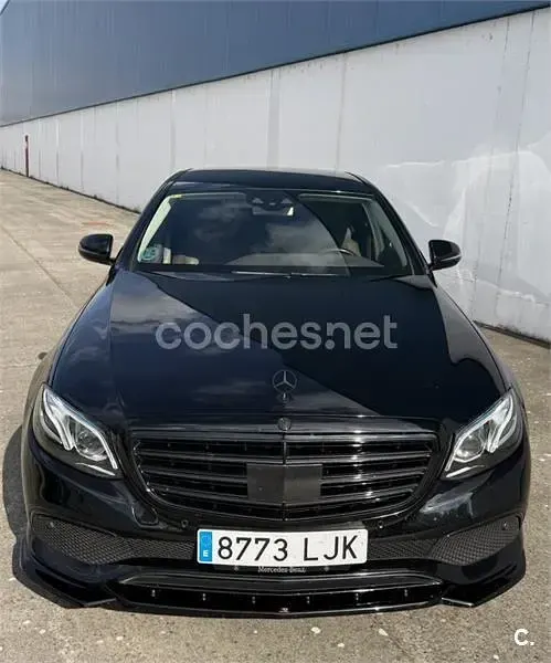 Usado Mercedes E220 194 CV (142 kW) 2016 Negro Berlina
