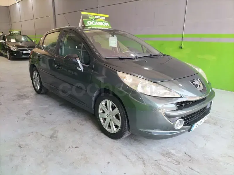 Usado Peugeot 207 90 CV (66 kW) 2007 Gris / plata Berlina