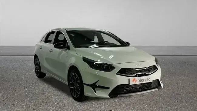 Usado Kia Ceed Style 100 CV (73 kW) 2024 Blanco Utilitario