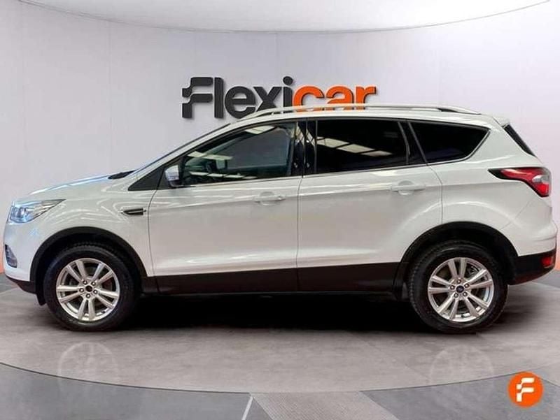 Usado Ford Kuga Trend+ 120 CV (88 kW) 2019 Blanco SUV