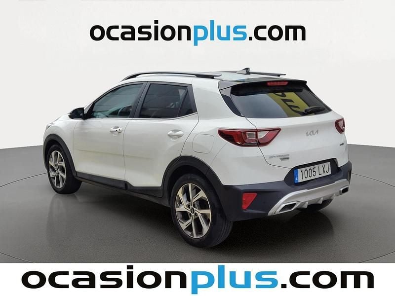 Usado Kia Stonic GT-Line 120 HP (88 kW) 2022 Branco SUV