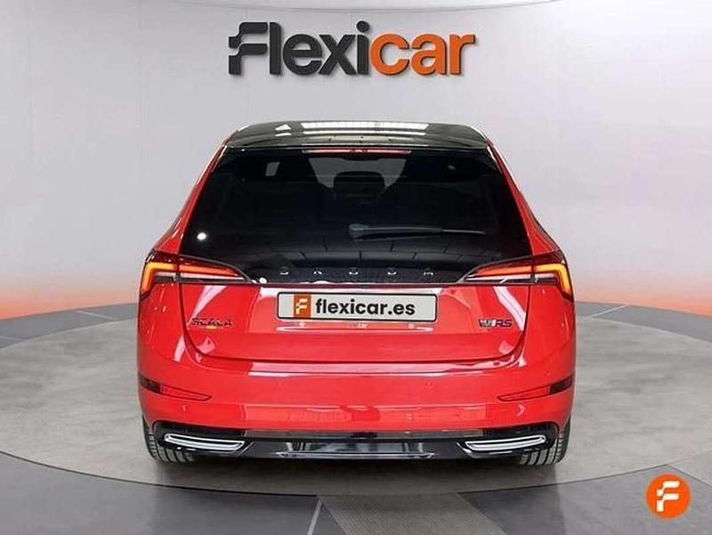 Usado Skoda Scala Sport 150 CV (110 kW) 2020 Rojo Utilitario
