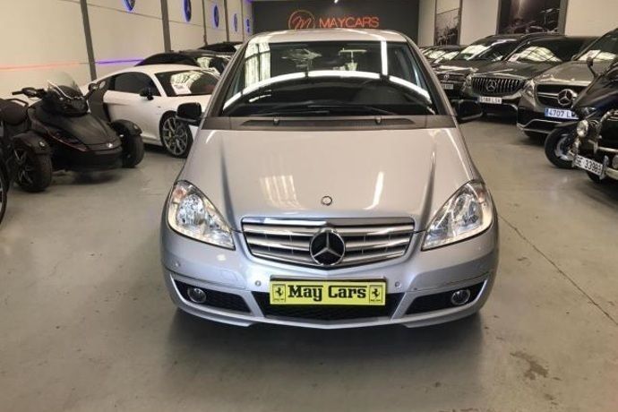 Usado Mercedes A180 Avantgarde 109 HP (80 kW) 2010