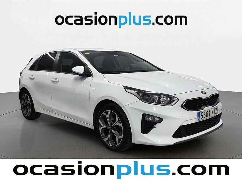 Używany Kia Ceed 120 KM (88 kW) 2019 Biały Hatchback