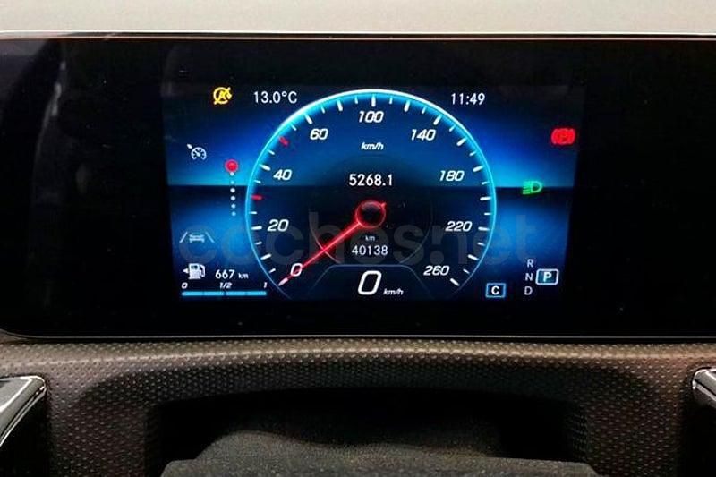 Usado Mercedes CLA200 150 CV (110 kW) 2021 Gris / plata Berlina