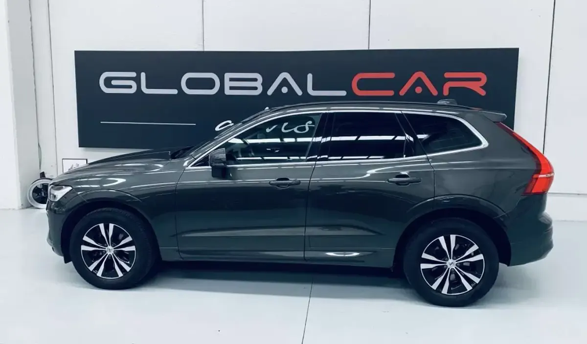 Usado Volvo XC60 Core 197 CV (144 kW) 2022 Gris SUV