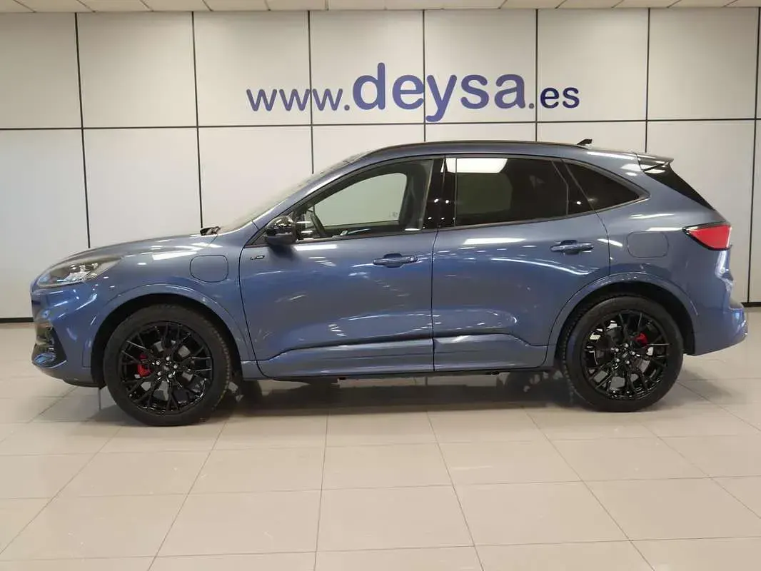 Usado Ford Kuga ST-Line X 224 CV (164 kW) 2024 Azul SUV