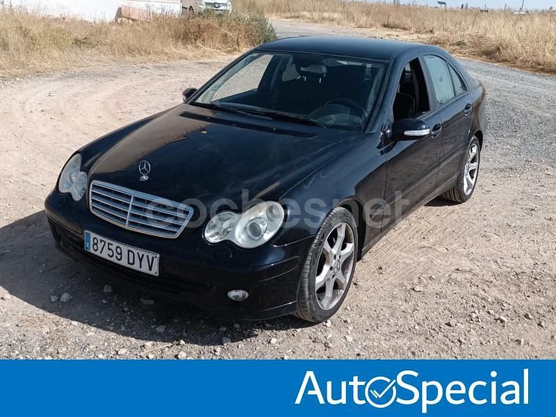 Negro Usado 2006 Mercedes C180 Sport Edition Berlina | 7490 € (Un poco caro) - Imagen 1/3