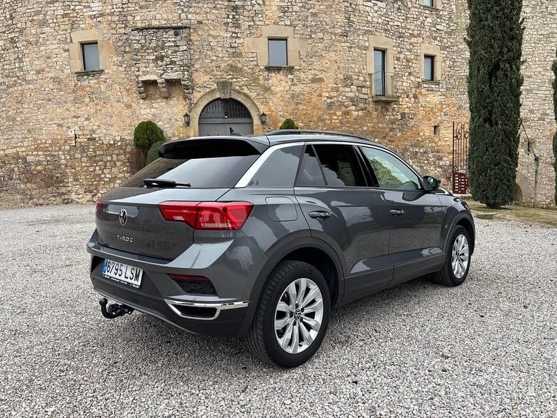 Usado VW T-Roc Advance 150 CV (110 kW) 2021 Gris SUV