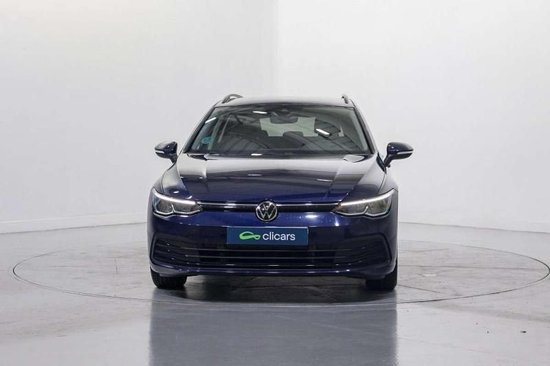 Usado VW Golf VIII Life 116 CV (85 kW) 2021 Azul Familiar