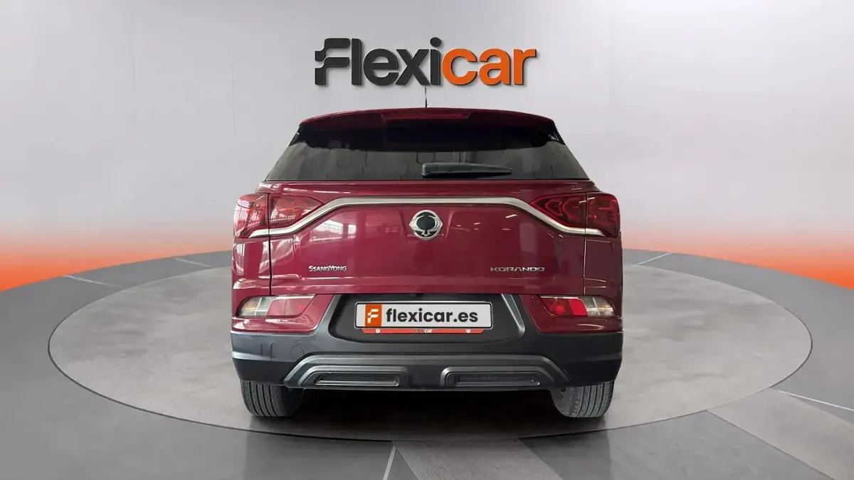 Usado SsangYong Korando 150 CV (110 kW) 2022 Rojo SUV