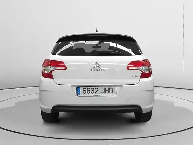 Usado Citroën C4 Live 99 CV (72 kW) 2015 Blanco Berlina