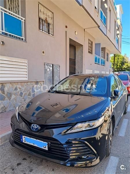 Usado Toyota Camry Advance 218 CV (160 kW) 2023 Negro Berlina