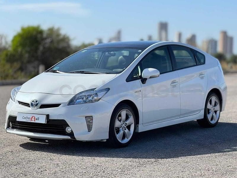 Blanco Usado 2015 Toyota Prius Executive Berlina | 8995 € (Precio justo) - Imagen 1/4