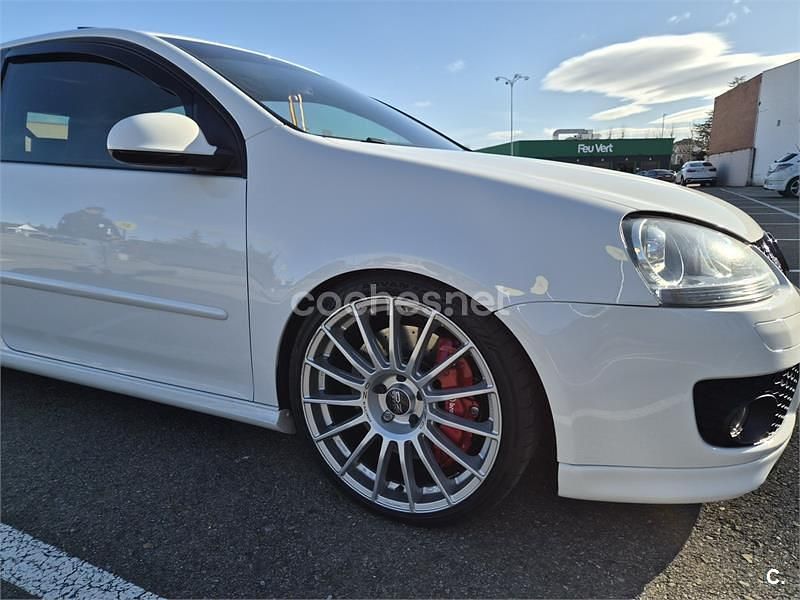 Usado VW Golf IV GTI 200 CV (147 kW) 2006 Blanco Berlina
