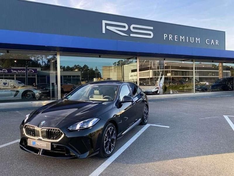 Usado BMW 120 M Sport 163 CV (119 kW) 2025 Negro Utilitario