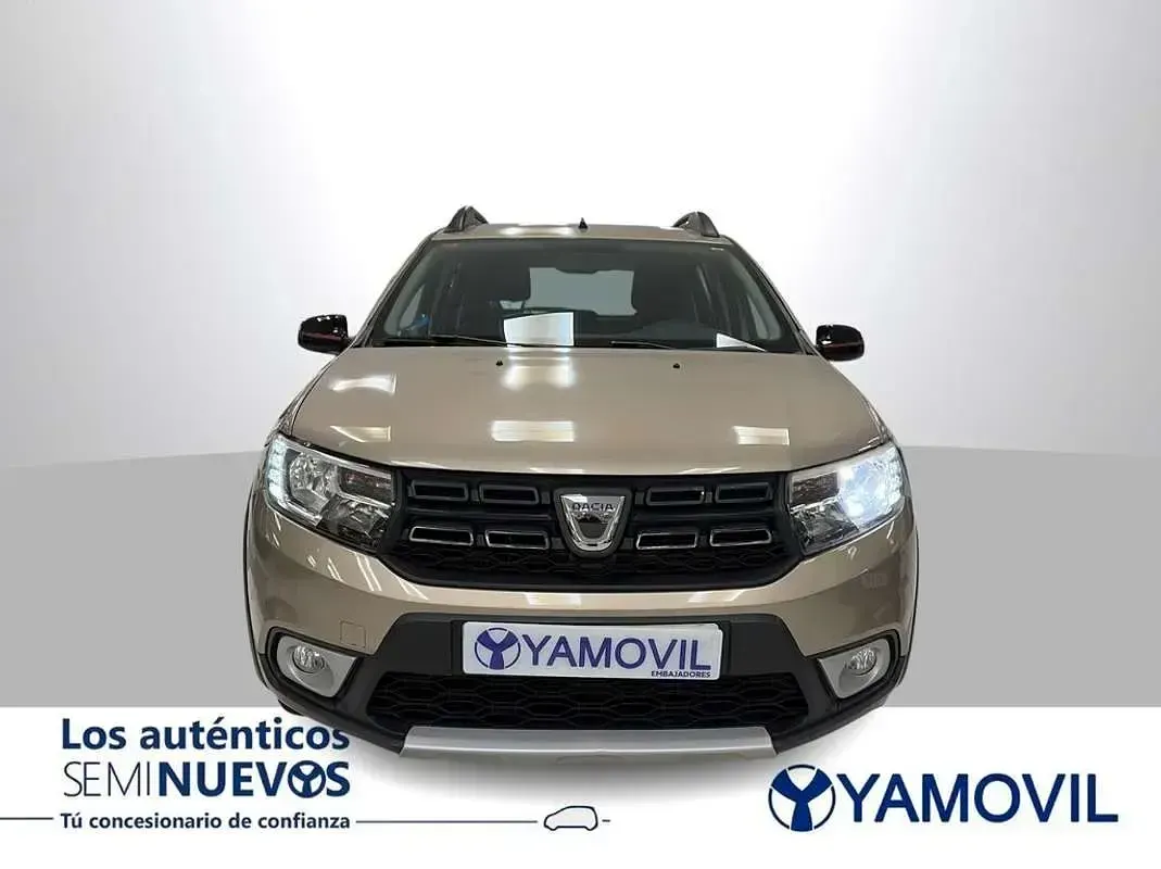 Usado Dacia Sandero 90 CV (66 kW) 2019 Beige Utilitario