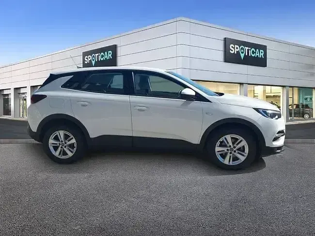 Usado Opel Grandland X Selective 130 CV (95 kW) 2018 Blanco SUV