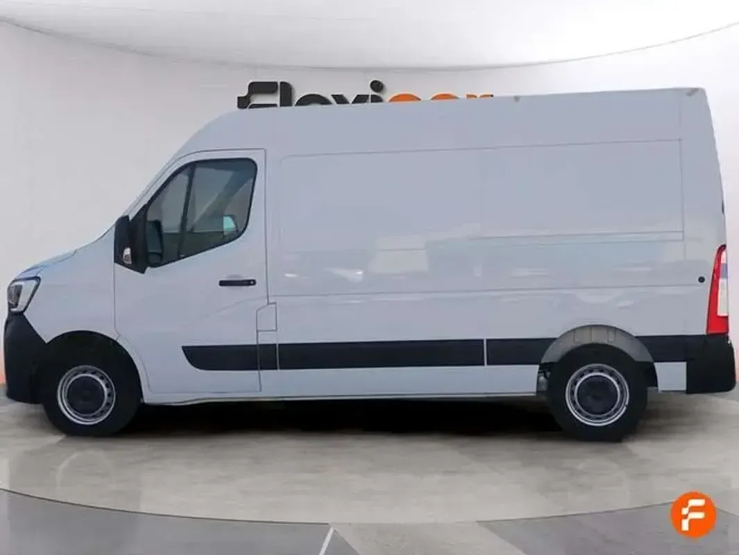 Usado Renault Master 150 CV (110 kW) 2024 Blanco Monovolumen