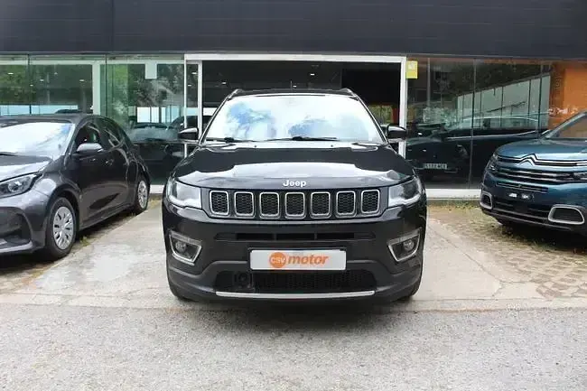 Usado Jeep Compass Limited 140 CV (102 kW) 2020 Negro SUV