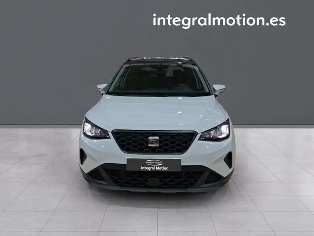 Usado Seat Arona Style 116 CV (85 kW) 2022 Blanco SUV