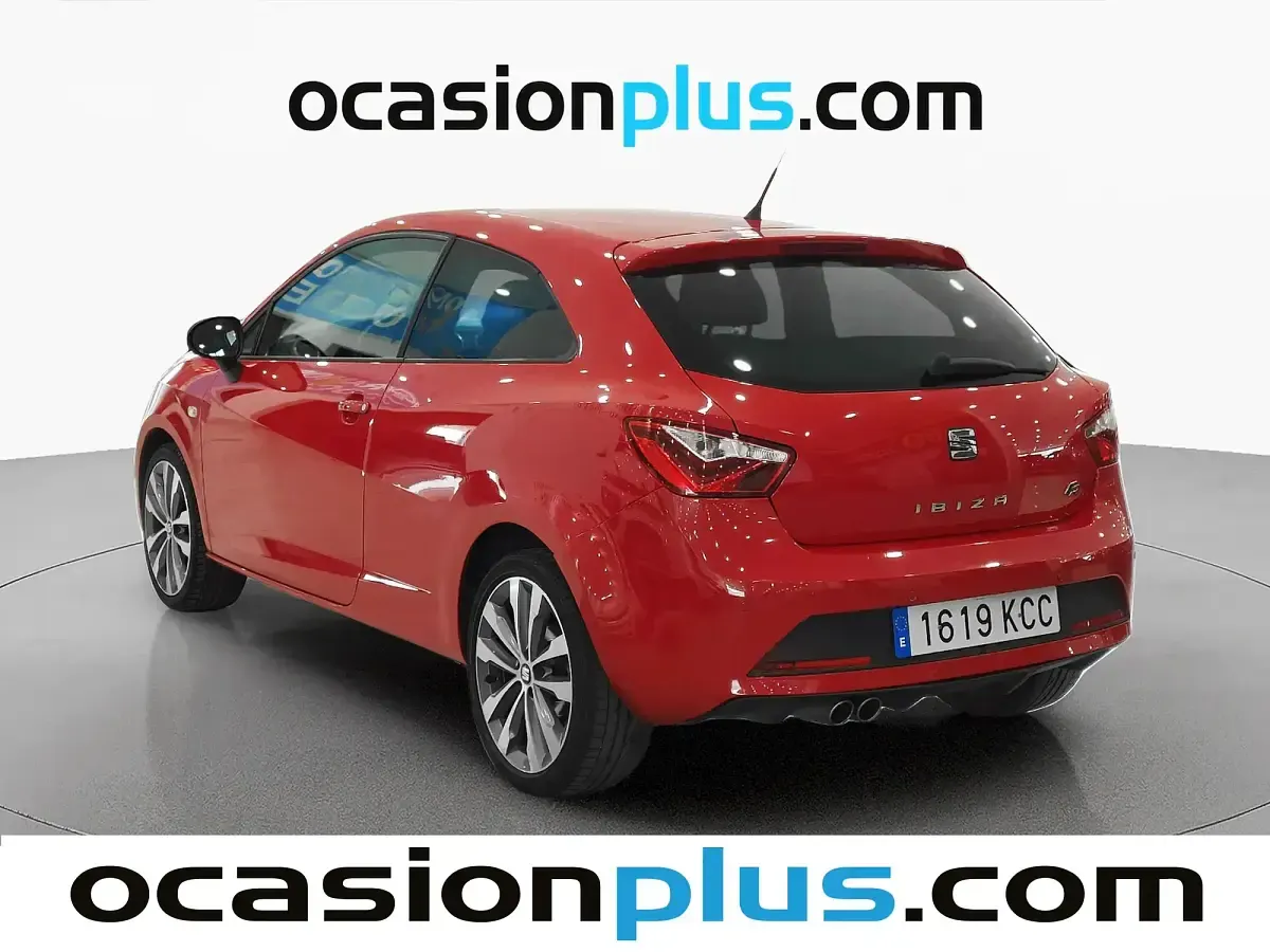 Usado Seat Ibiza Crono 110 CV (80 kW) 2017 Rojo