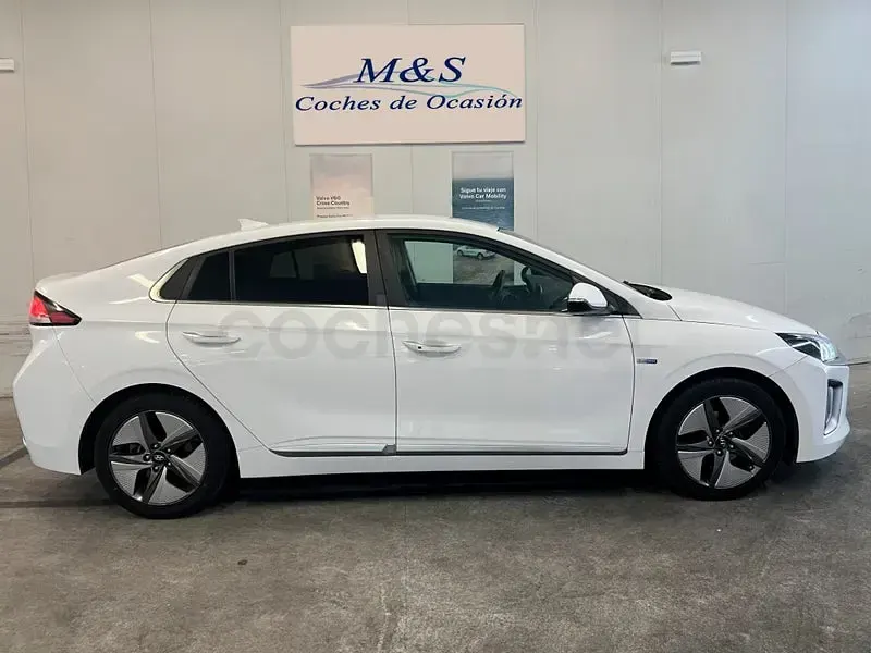Usado Hyundai Ioniq 141 CV (103 kW) 2019 Blanco Utilitario