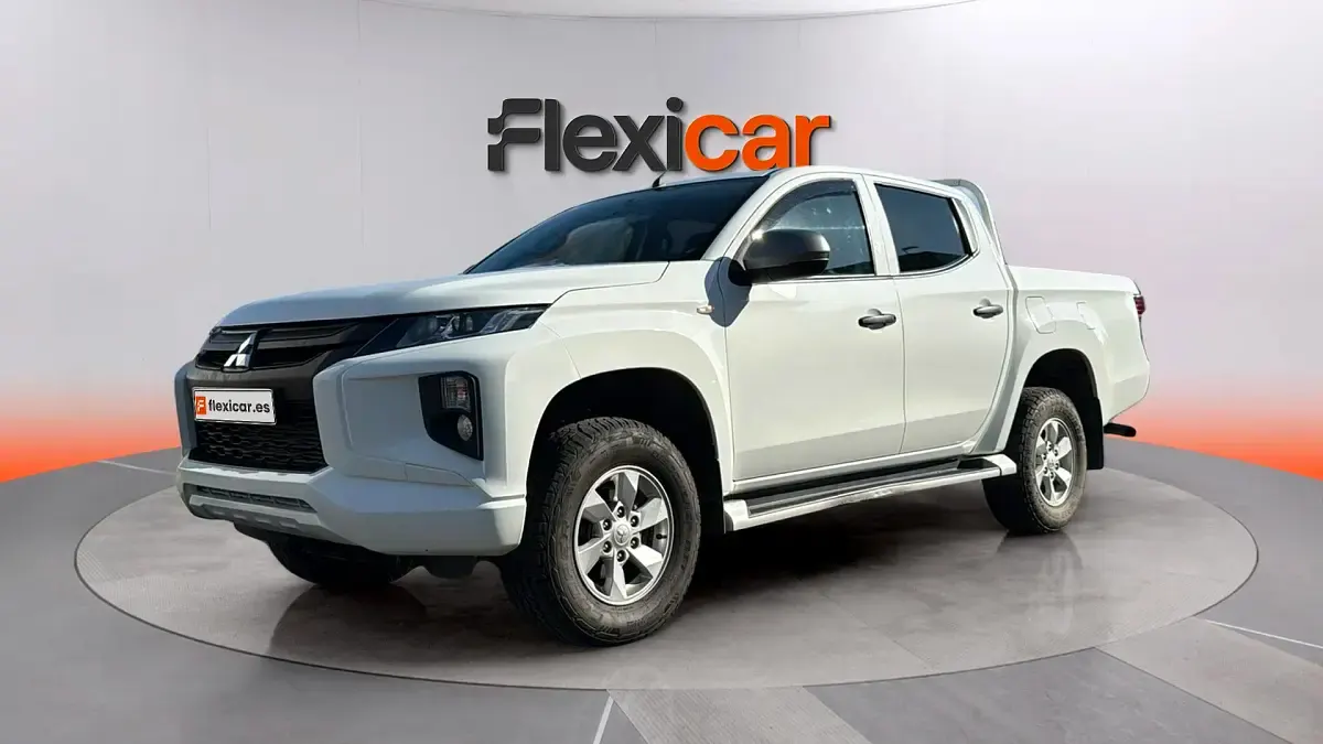 Usado Mitsubishi L200 150 CV (110 kW) 2020 Blanco Pickup/Camioneta