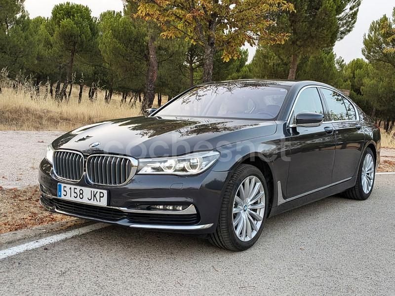 Gris / plata Usado 2015 BMW 730 Berlina | 24.990 € (Precio justo) - Imagen 1/4