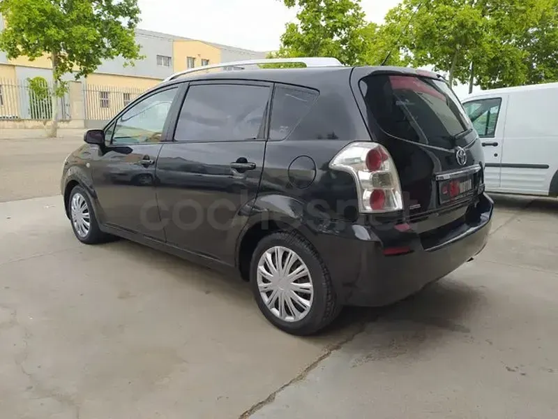 Usado Toyota Corolla Verso Luna 136 CV (100 kW) 2007 Gris / plata Monovolumen