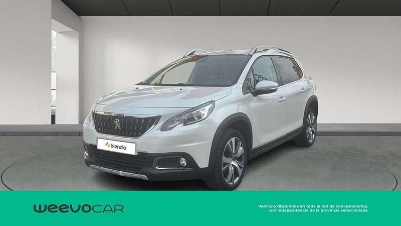 Usado Peugeot 2008 Allure 131 CV (96 kW) 2018 Blanco SUV